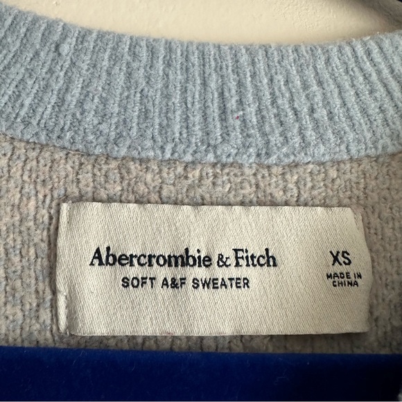 A&F • Scenic Crew‎ View Mountain Sweater - Picture 5 of 7